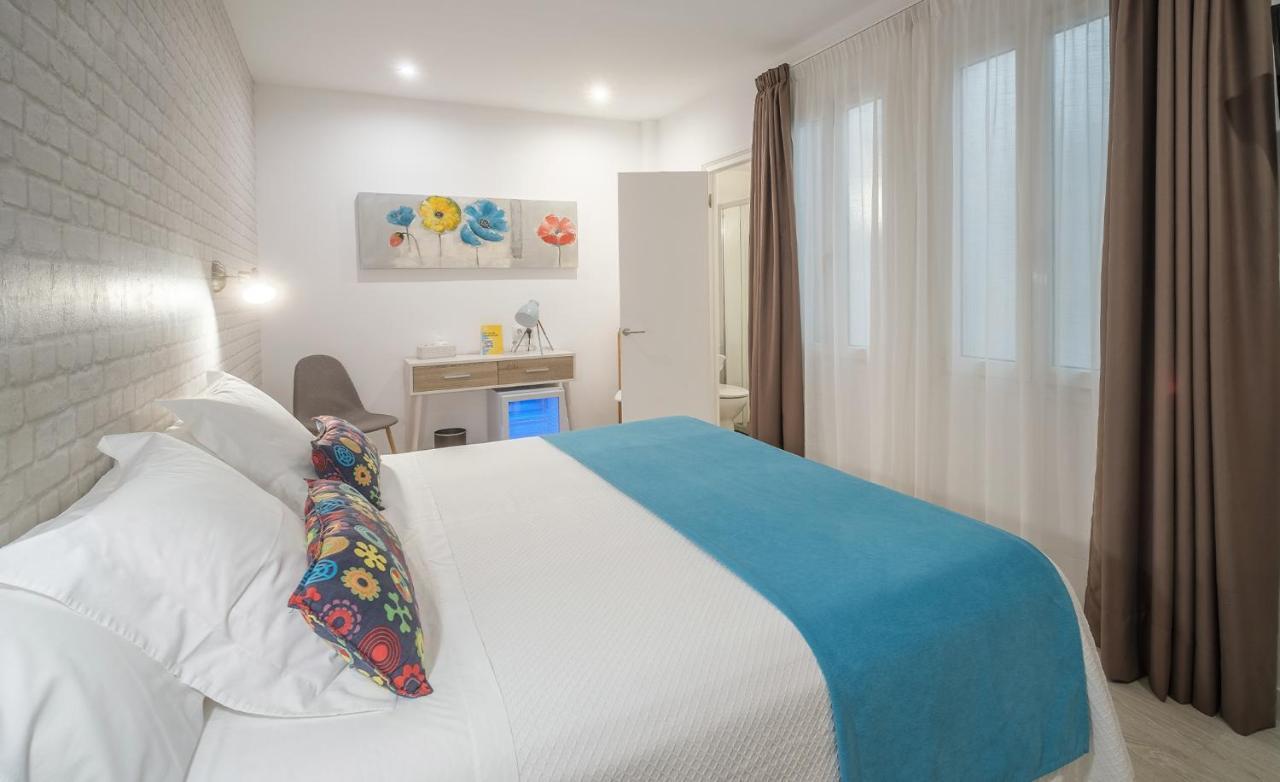 Hostal Menurka ثيوداديلا المظهر الخارجي الصورة