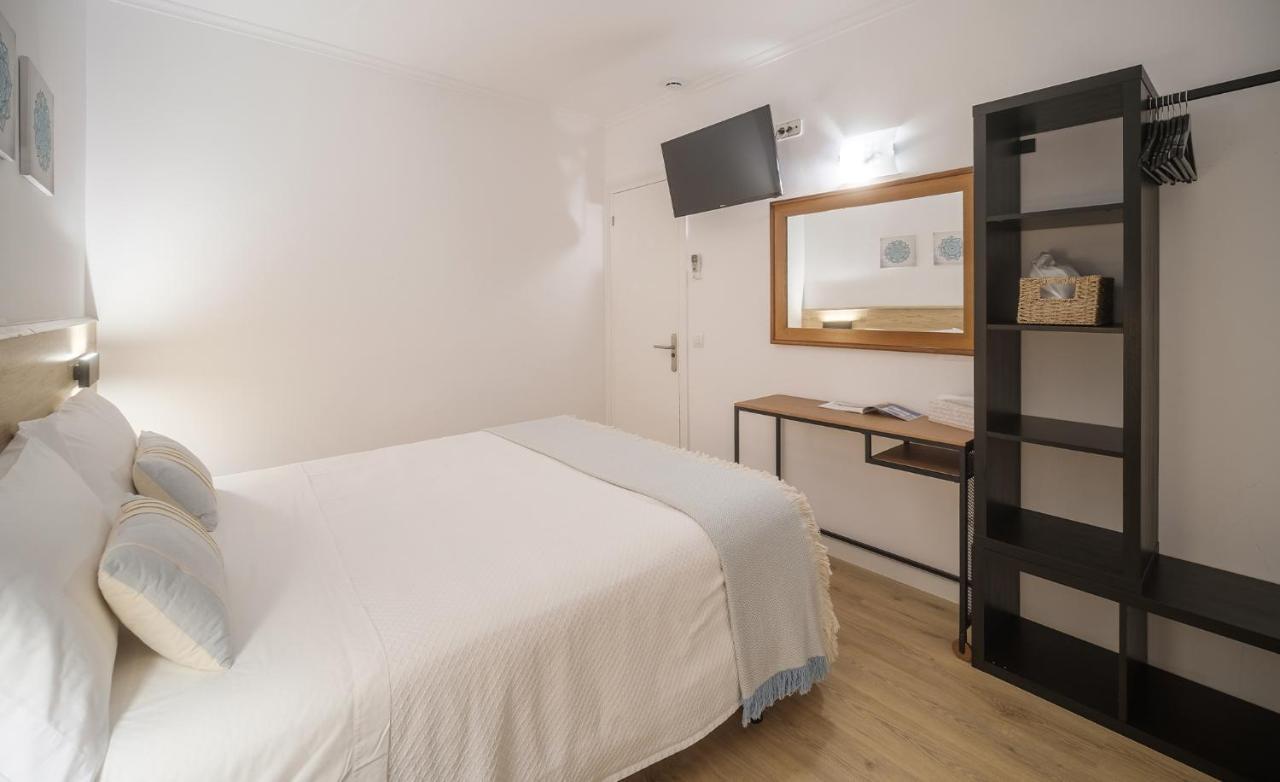 Hostal Menurka ثيوداديلا المظهر الخارجي الصورة