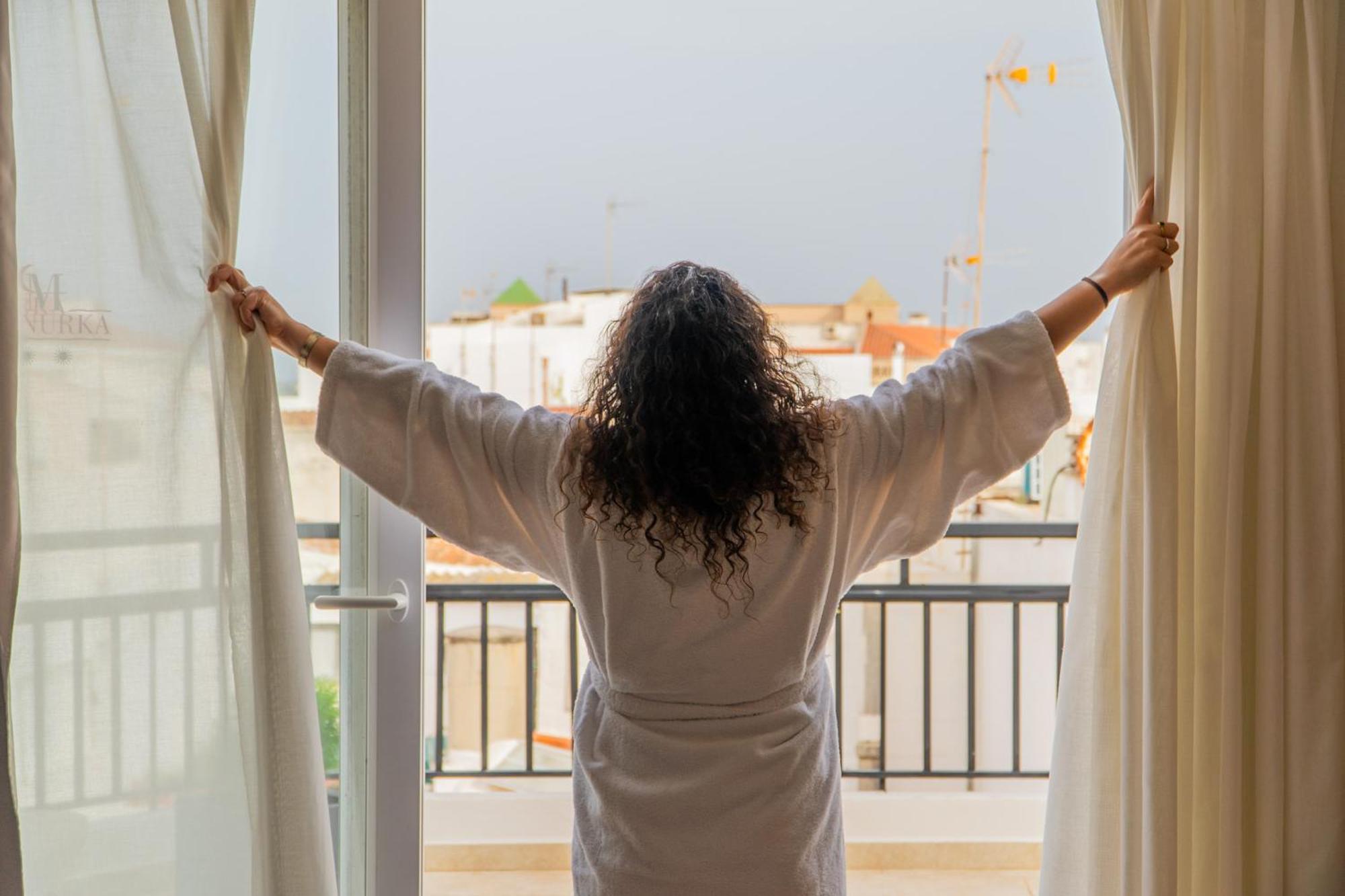 Hostal Menurka ثيوداديلا المظهر الخارجي الصورة