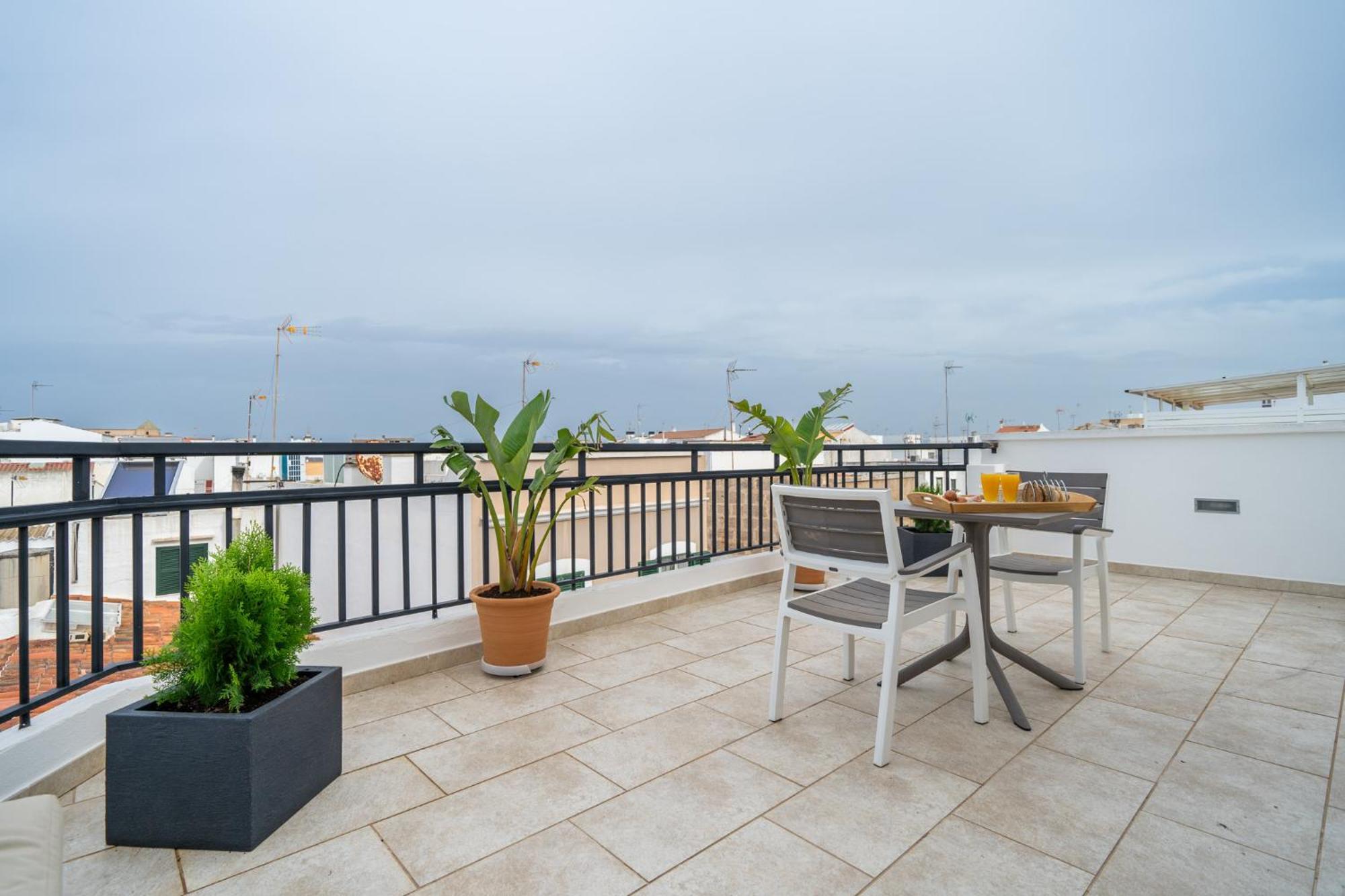 Hostal Menurka ثيوداديلا المظهر الخارجي الصورة