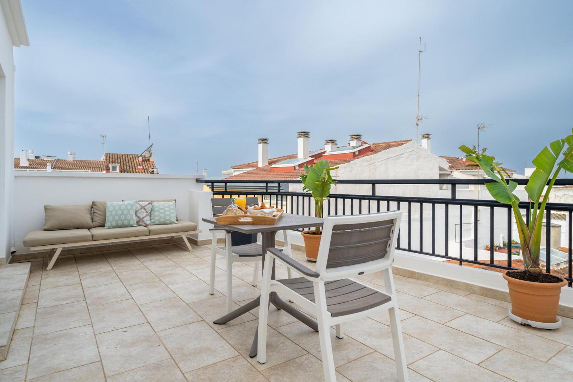 Hostal Menurka ثيوداديلا المظهر الخارجي الصورة